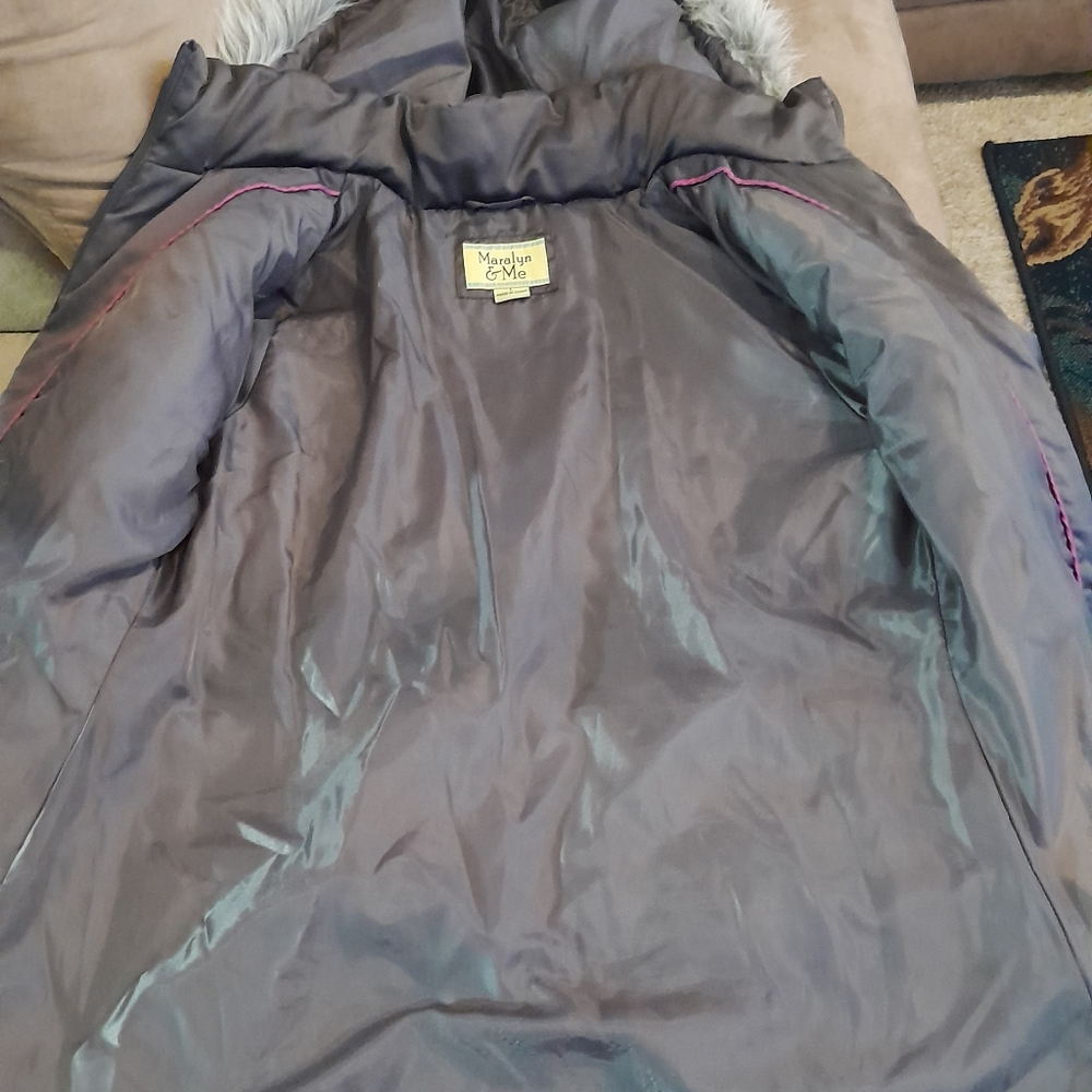 Puffer Coat - Picture 8 of 9